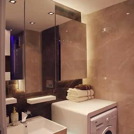 Saray Mahallesi Apartment